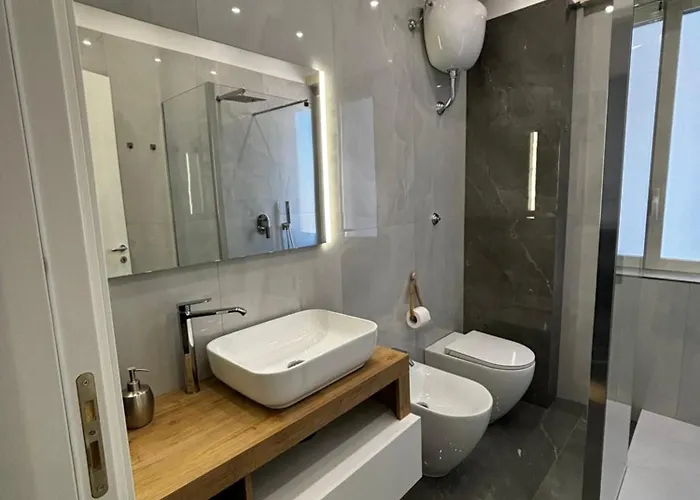 Louis Helen Apartament
