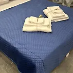 Louis Helen Apartmán *