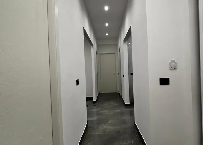 아파트 Louis Helen *