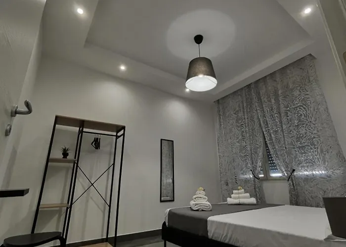 Louis Helen * 나폴리