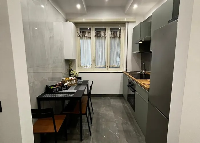 Louis Helen * 나폴리