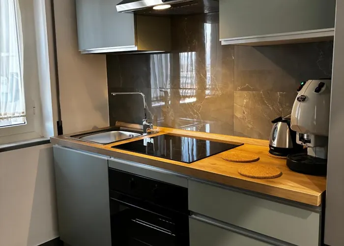 아파트 Louis Helen *