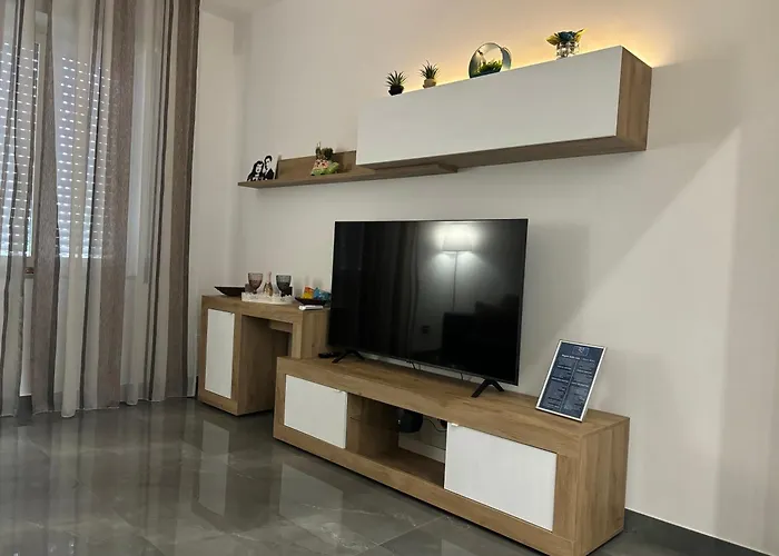 Louis Helen 아파트 *