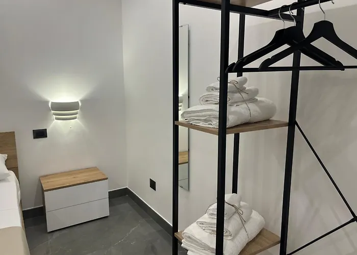 Louis Helen 아파트 *