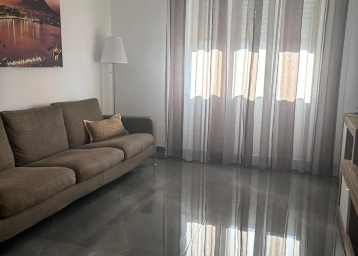 Louis Helen 아파트