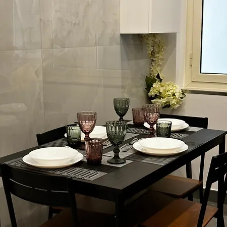 Louis Helen * Napoli